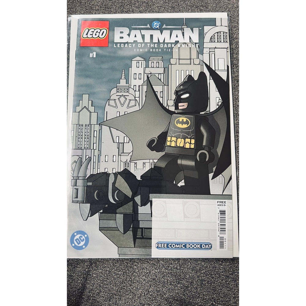 LEGO Comic Book Multi Batman Legacy of the Dark Knight #1 FCBD Tie-In